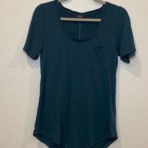 Aritzia T-shirt